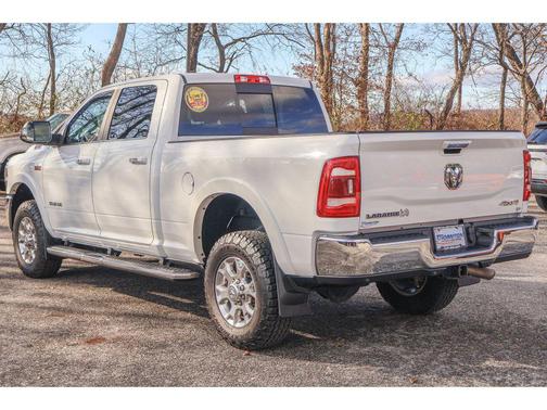 2022 RAM 2500 Laramie Crew Cab 4x4 6'4' Box