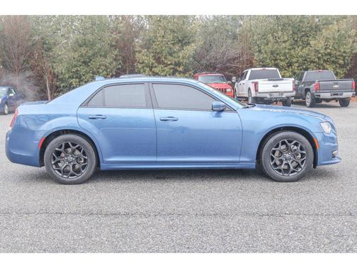 2022 Chrysler 300 Touring
