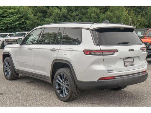 Bright White Clearcoat 2026 Jeep Grand Cherokee L Limited