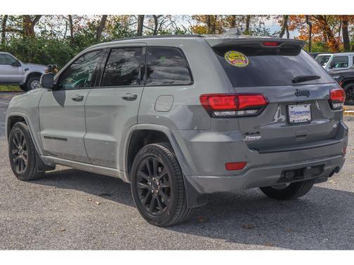 2021 Jeep Grand Cherokee Laredo