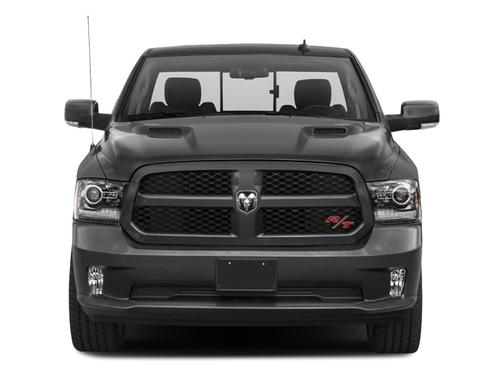 Brilliant Black Crystal Pearlcoat 2017 RAM 1500 Sport