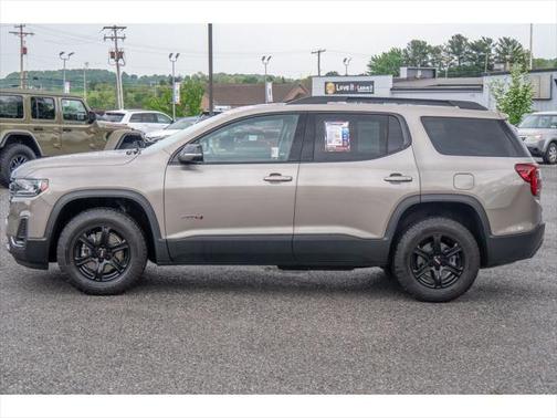 2022 GMC Acadia AWD AT4