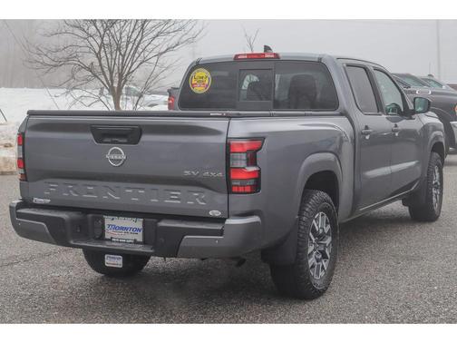 2022 Nissan Frontier SV