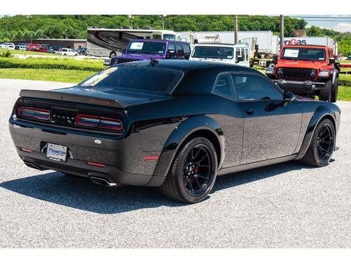 Pitch Black Clearcoat 2023 Dodge Challenger R/T Scat Pack Widebody