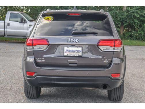 2020 Jeep Grand Cherokee Laredo