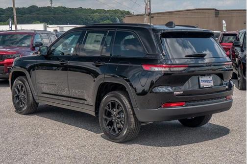 2025 Jeep Grand Cherokee Altitude