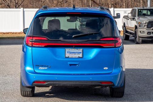 2026 Chrysler Pacifica L