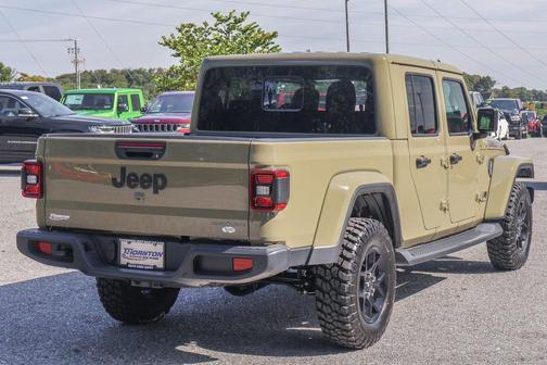 2025 Jeep Gladiator High Tide