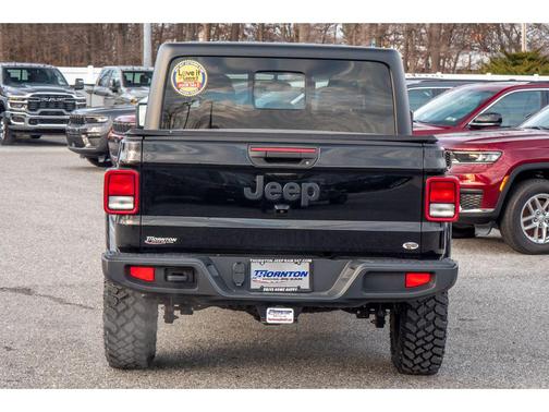 2021 Jeep Gladiator Willys 4x4