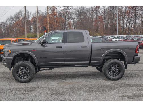 2022 RAM 2500 Limited Crew Cab 4x4 6'4' Box