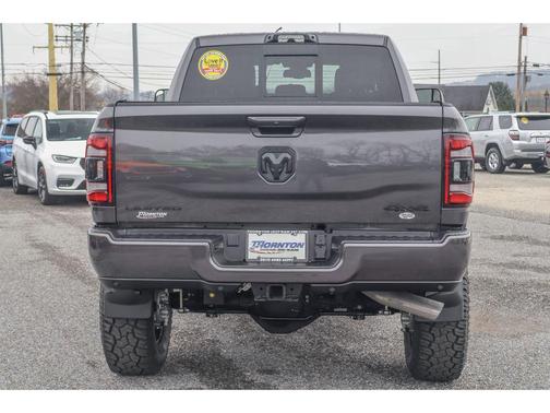 2022 RAM 2500 Limited Crew Cab 4x4 6'4' Box