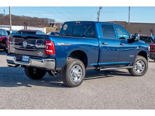 2024 RAM 2500 Tradesman Crew Cab 4x4 6'4' Box