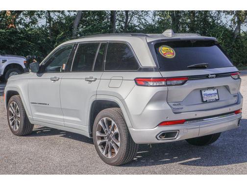 2022 Jeep Grand Cherokee Overland