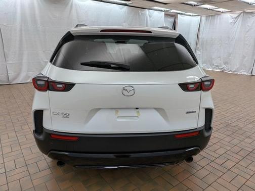 2026 Mazda CX-50 Premium