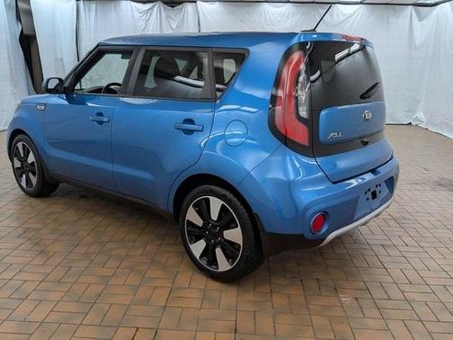 2017 Kia Soul +
