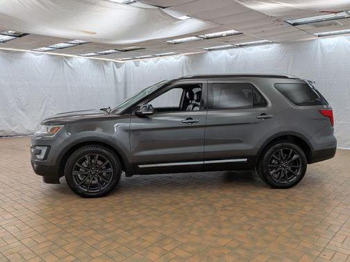Magnetic 2017 Ford Explorer XLT