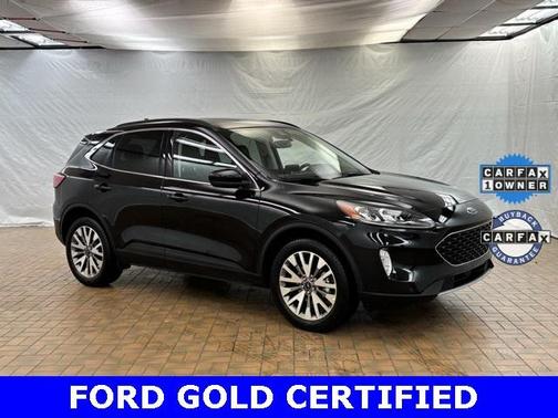 2022 Ford Escape Titanium