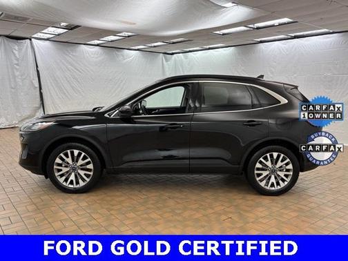 2022 Ford Escape Titanium