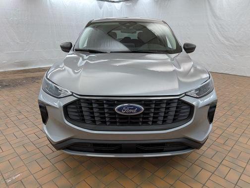 Iconic Silver Metallic 2023 Ford Escape Active