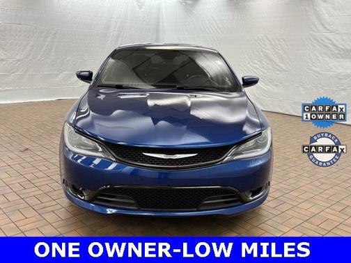 2015 Chrysler 200 S