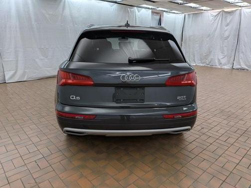 2018 Audi Q5 2.0T Premium Plus