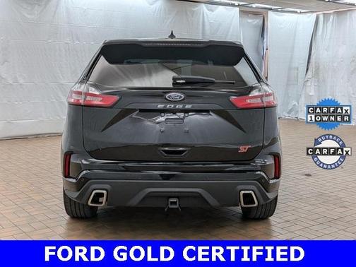 2022 Ford Edge ST