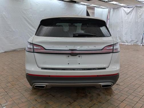 2022 Lincoln Nautilus Standard