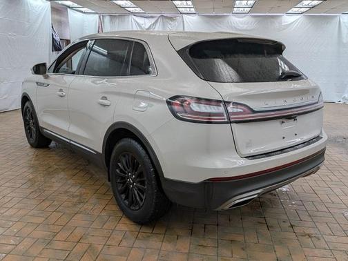 2022 Lincoln Nautilus Standard