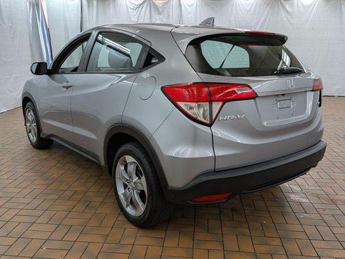 Lunar Silver Metallic 2021 Honda HR-V LX