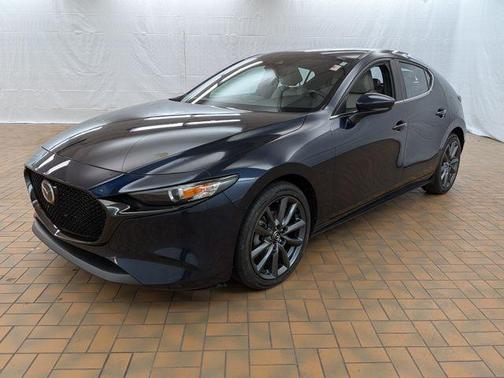 2023 Mazda Mazda3 FWD w/Preferred Package