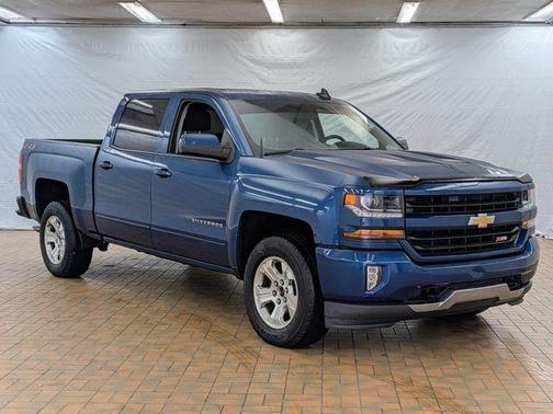Deep Ocean Blue Metallic 2018 Chevrolet Silverado 1500 LT