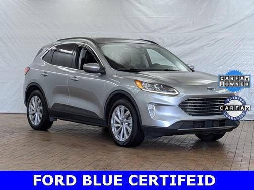 2022 Ford Escape Titanium Hybrid