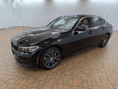 2019 BMW 330 i xDrive