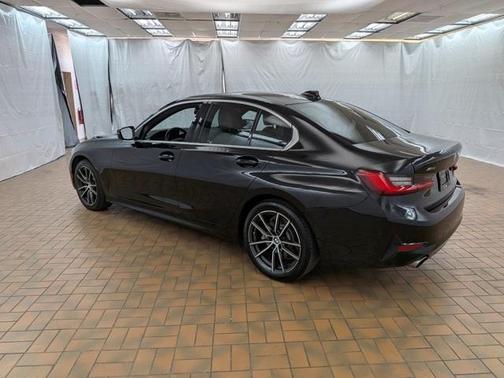 2019 BMW 330 i xDrive