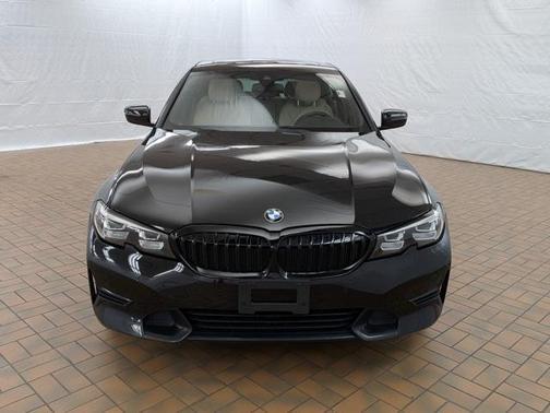 2019 BMW 330 i xDrive