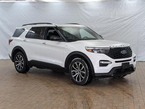 2022 Ford Explorer ST-Line