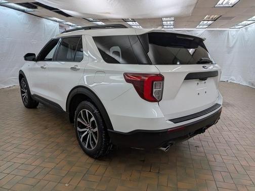 2022 Ford Explorer ST-Line