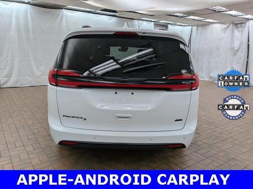 2022 Chrysler Pacifica Touring-L