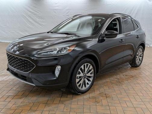 2021 Ford Escape Titanium Hybrid