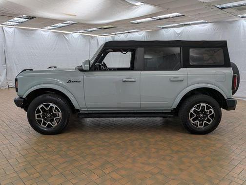 Cactus 2022 Ford Bronco Outer Banks
