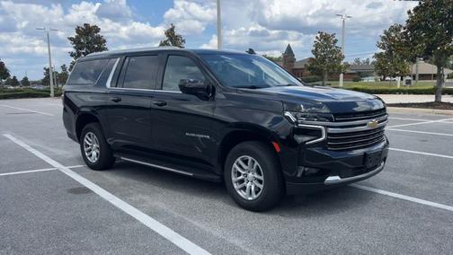 2023 Chevrolet Suburban LT