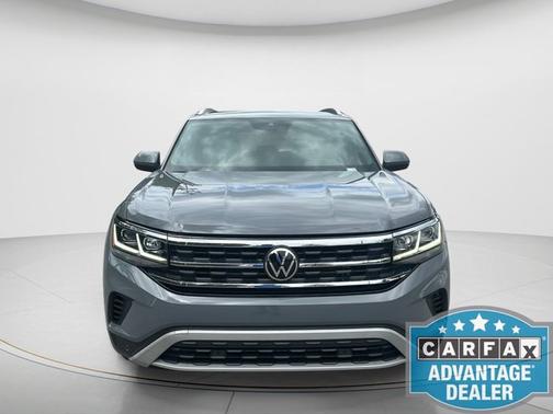 Pure Gray 2022 Volkswagen Atlas Cross Sport 2.0T SEL