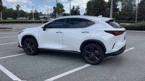 2024 Lexus NX 450h+ Luxury