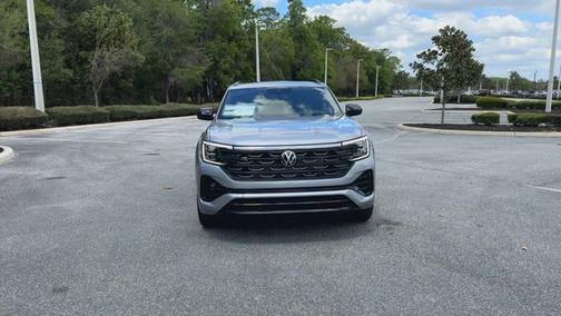 2025 Volkswagen Atlas Cross Sport 2.0T SEL R-Line Black