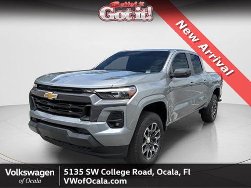 Sterling Gray Metallic 2024 Chevrolet Colorado 4WD LT