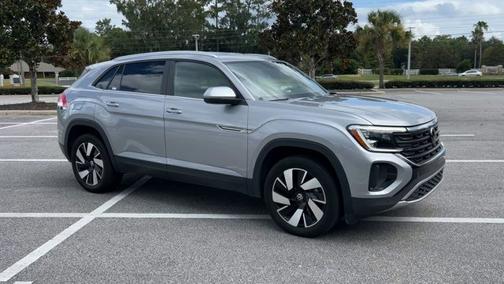2024 Volkswagen Atlas Cross Sport 2.0T SE w/Technology
