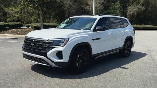 2025 Volkswagen Atlas 2.0T Peak Edition