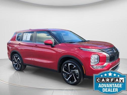 Red Diamond 2024 Mitsubishi Outlander SE Black Edition