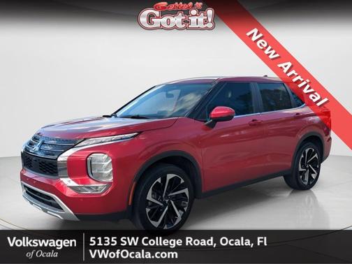 Red Diamond 2024 Mitsubishi Outlander SE Black Edition