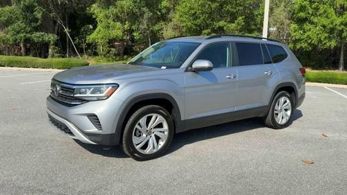2022 Volkswagen Atlas 3.6L V6 SE w/Technology